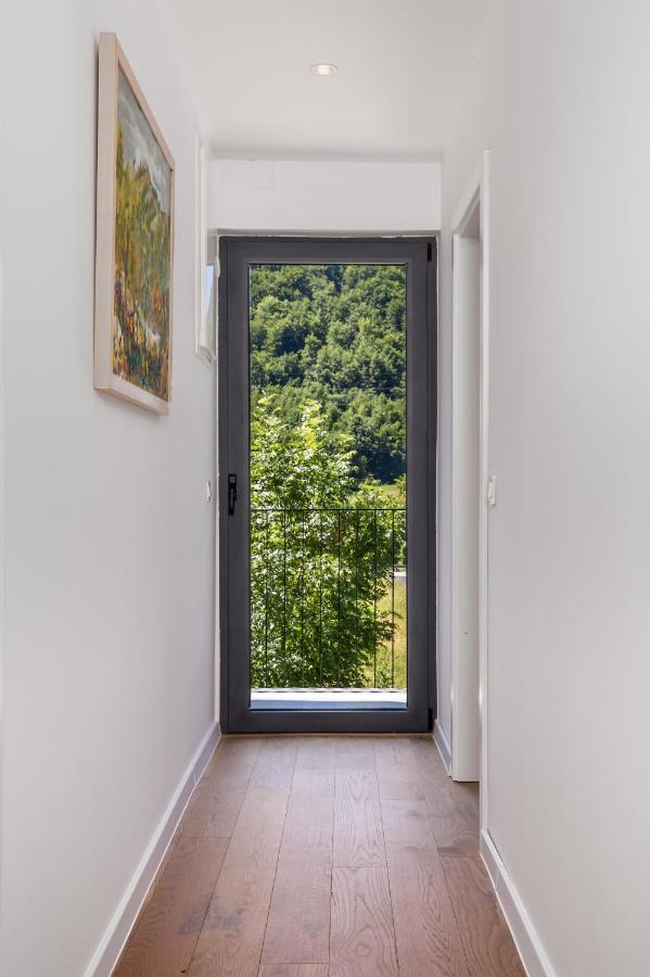 Modern Alpine Monsalbius Chalet Baske Ostarije المظهر الخارجي الصورة