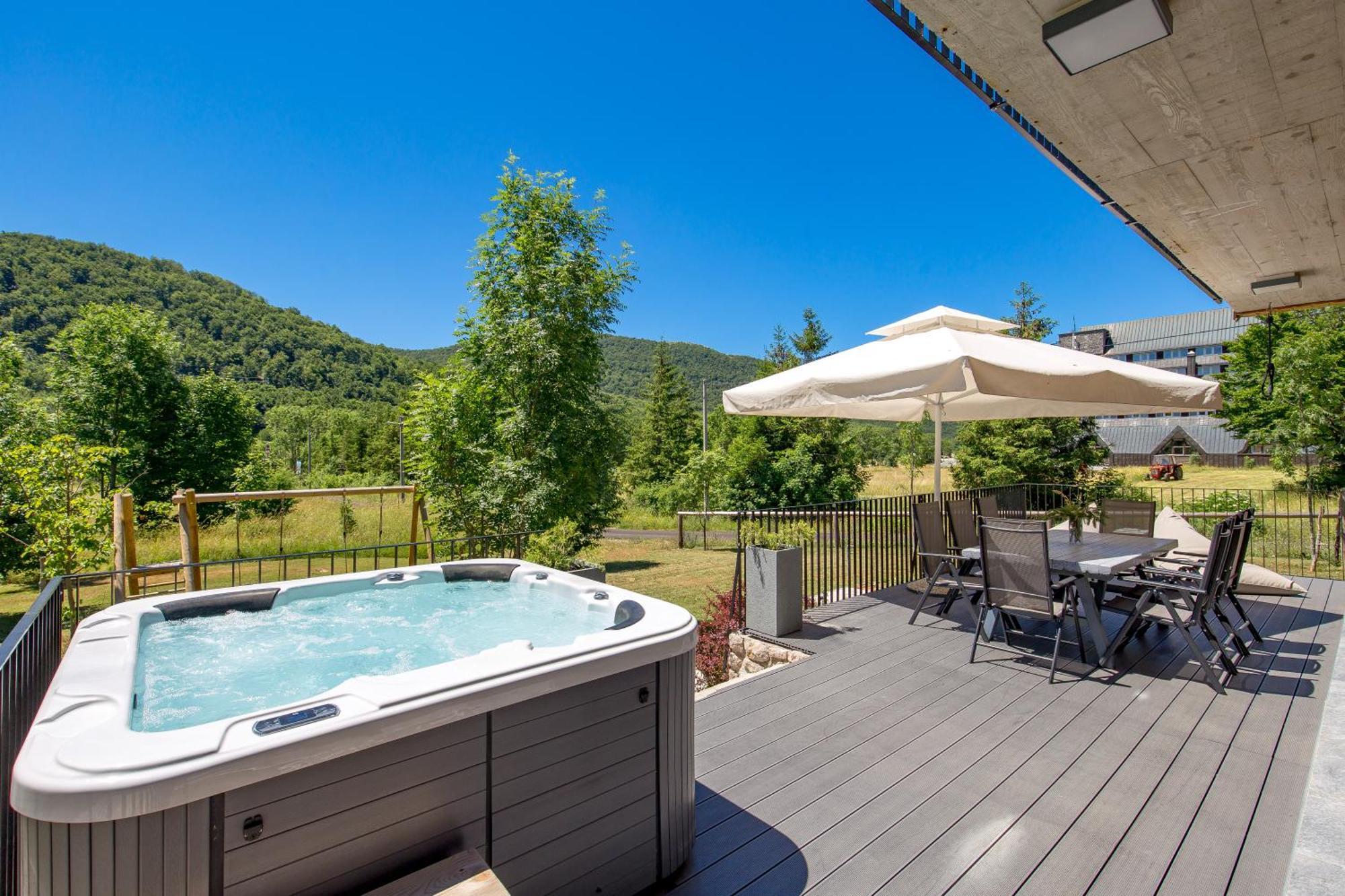 Modern Alpine Monsalbius Chalet Baske Ostarije المظهر الخارجي الصورة